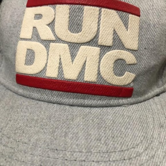 RARE 2016 RUN DMC H&M Gray Hip-Hop Snapback Baseball Cap Hat - Picture 2 of 5